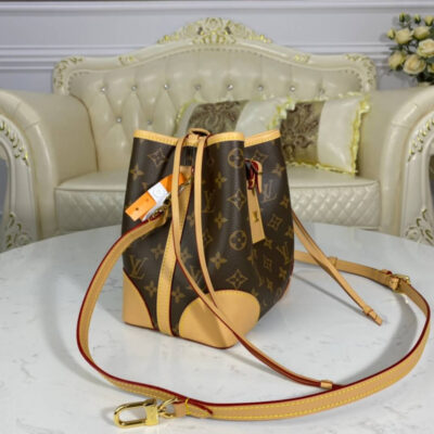 Replica Louis Vuitton Monogram Canvas Bucket Bag M45550